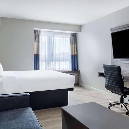 Microtel Inn & Suites By Wyndham Kanata Ottawa West Eksteriør billede