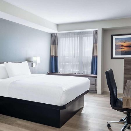 Microtel Inn & Suites By Wyndham Kanata Ottawa West Eksteriør billede