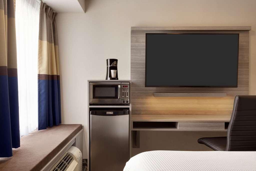 Microtel Inn & Suites By Wyndham Kanata Ottawa West Værelse billede