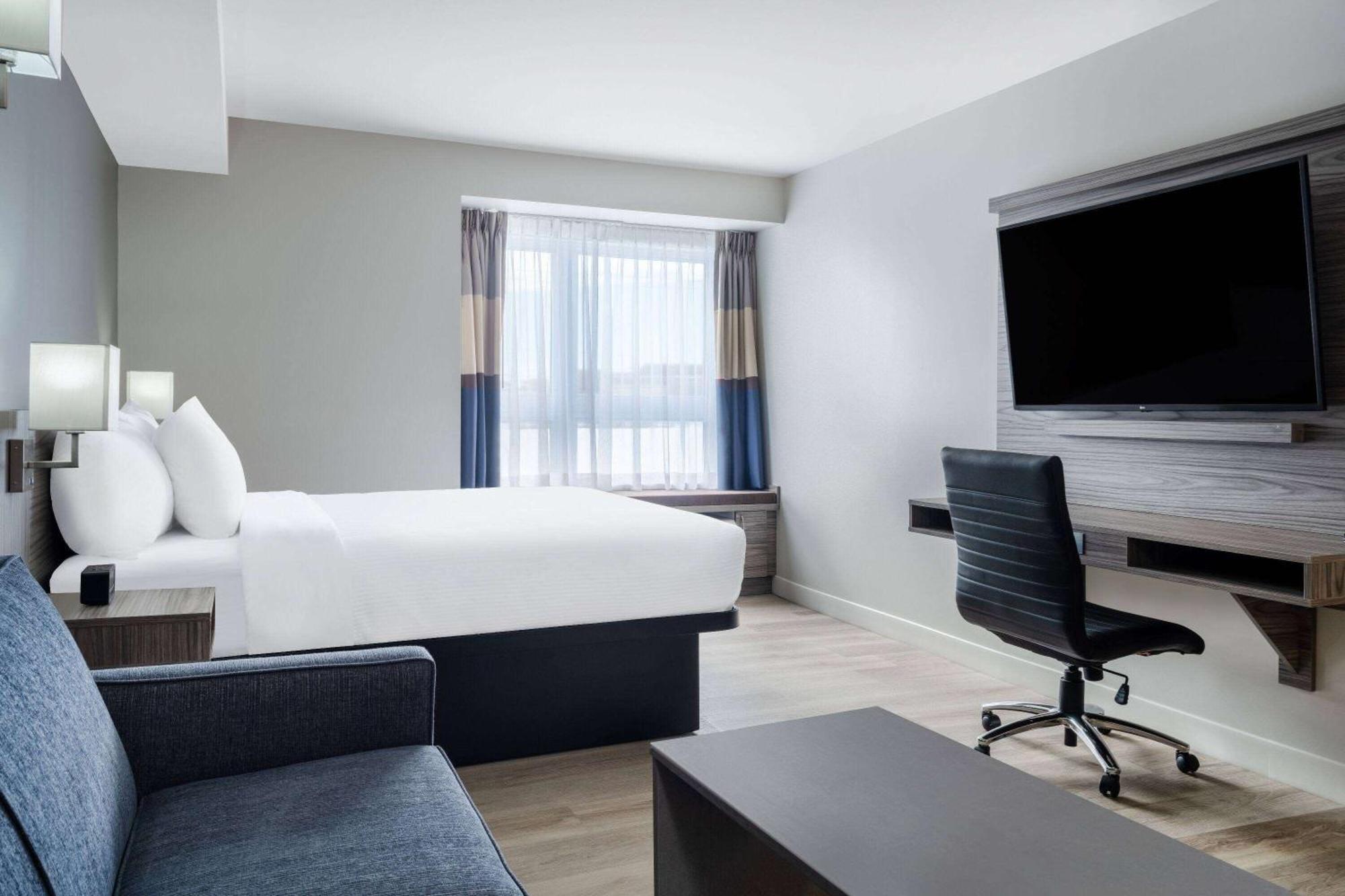 Microtel Inn & Suites By Wyndham Kanata Ottawa West Eksteriør billede