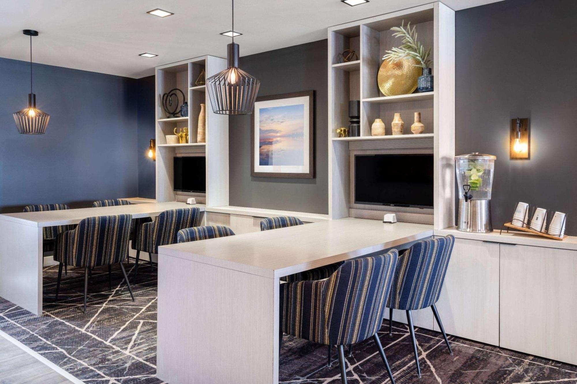 Microtel Inn & Suites By Wyndham Kanata Ottawa West Eksteriør billede