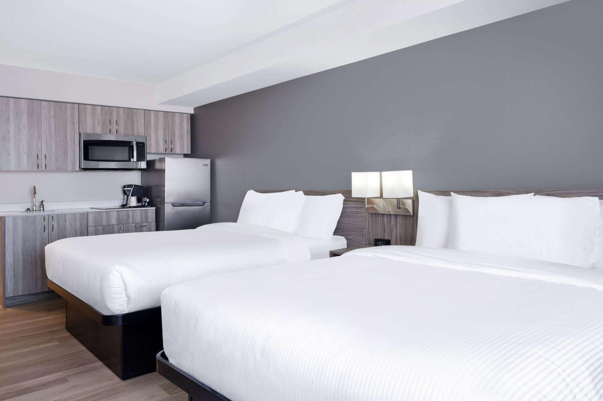Microtel Inn & Suites By Wyndham Kanata Ottawa West Eksteriør billede