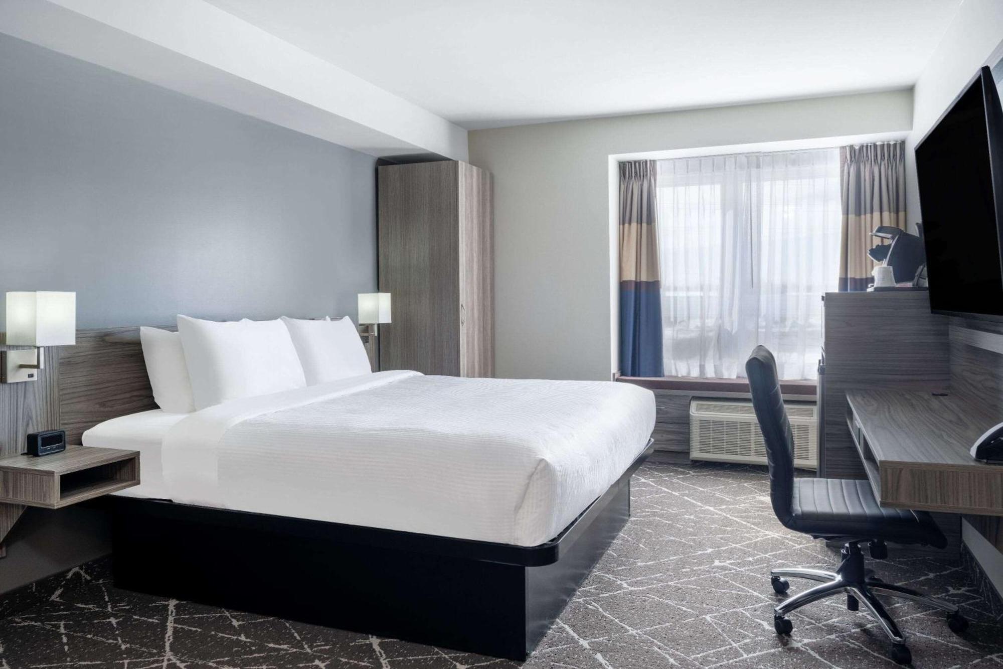 Microtel Inn & Suites By Wyndham Kanata Ottawa West Eksteriør billede
